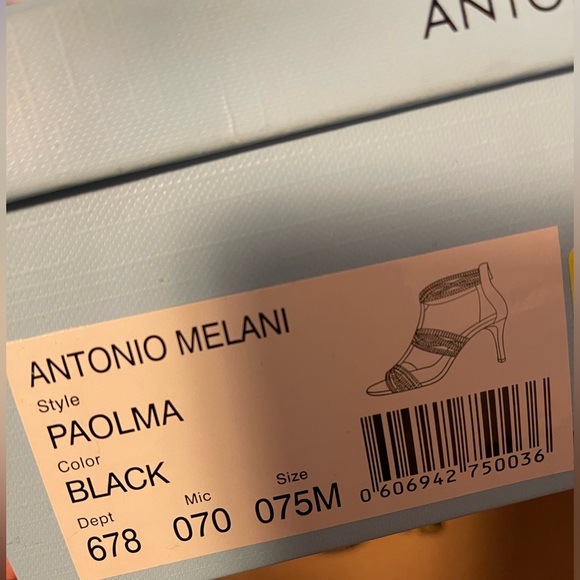 Black heels - Picture 9 of 9